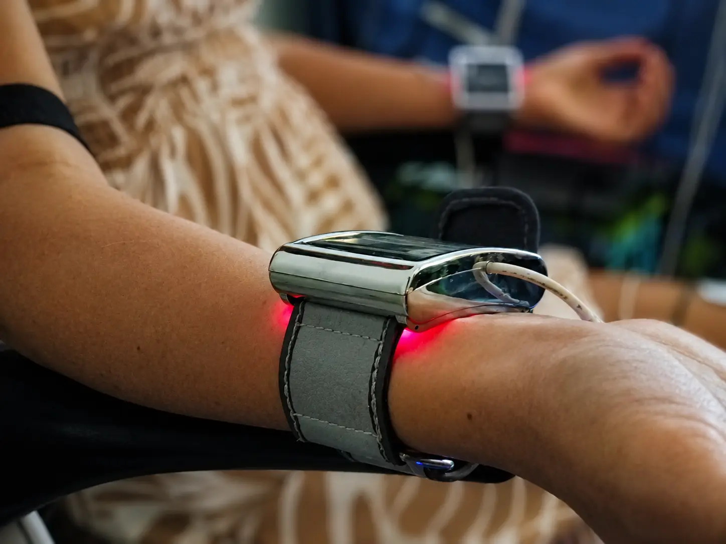 Red light wellness support device used in the Natoorales Huatulco sanctuary