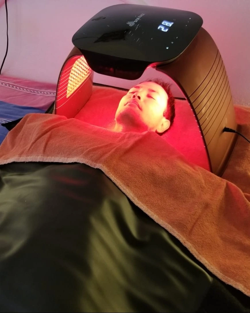 Far-infrared sauna and red-light wellness setup at the Natoorales Huatulco sanctuary